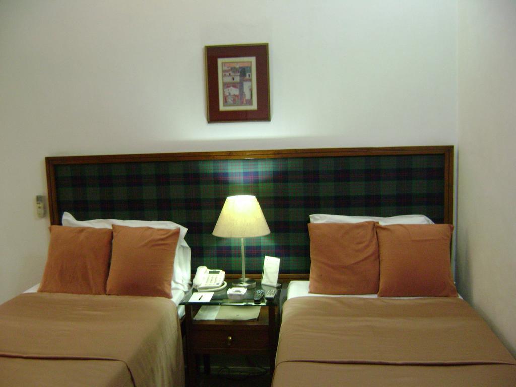 The Royal Residency Hotel Yeni Delhi Dış mekan fotoğraf