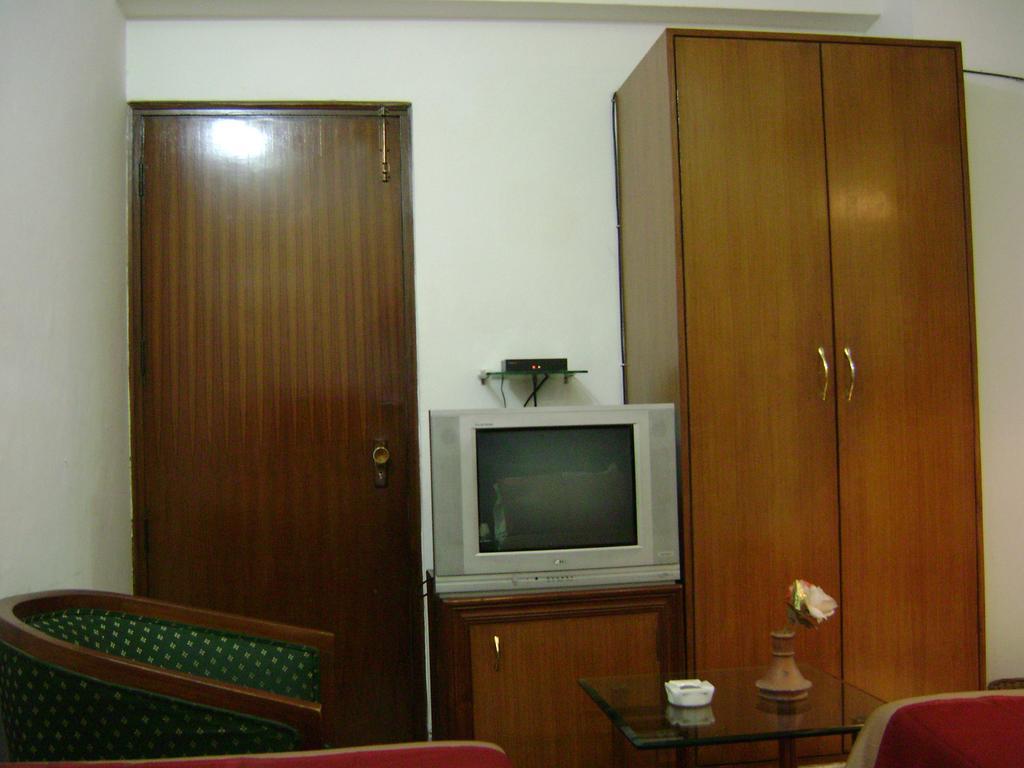 The Royal Residency Hotel Yeni Delhi Dış mekan fotoğraf