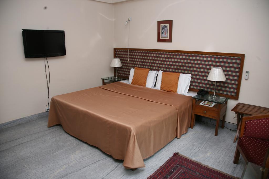 The Royal Residency Hotel Yeni Delhi Dış mekan fotoğraf