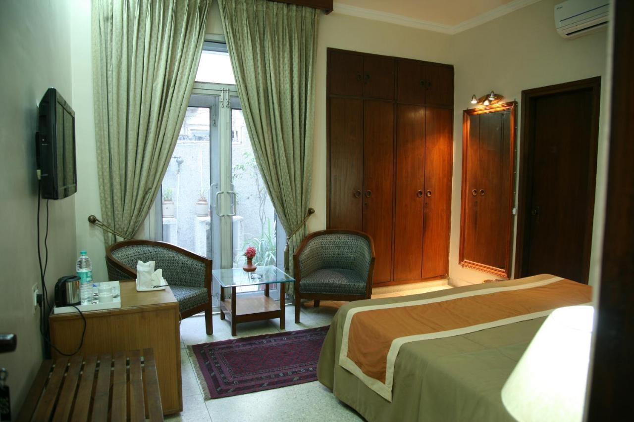 The Royal Residency Hotel Yeni Delhi Dış mekan fotoğraf